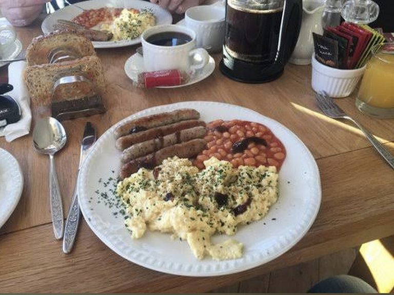 Visit Kirkley No.18 Guest House Breakfast 768x576