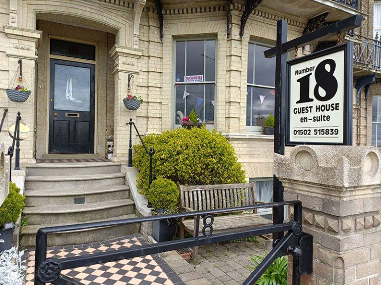 Visit Kirkley No.18 Guest House Entrance 768x576