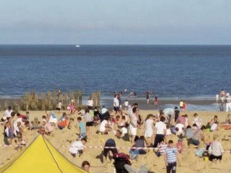 Visit Kirkley No.18 Guest House South Beach 768x576