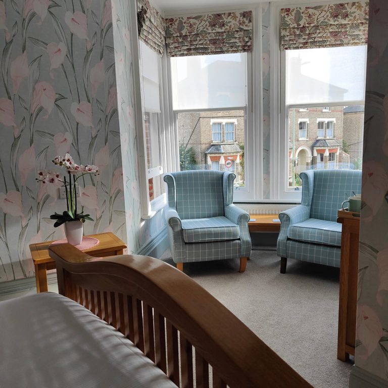 1f9187e7 acd0 4c33 a9d0 b2cb35c48a21 768x768